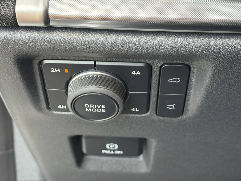 Used 2025 Ford Expedition Max King Ranch AWD/4WD image 31