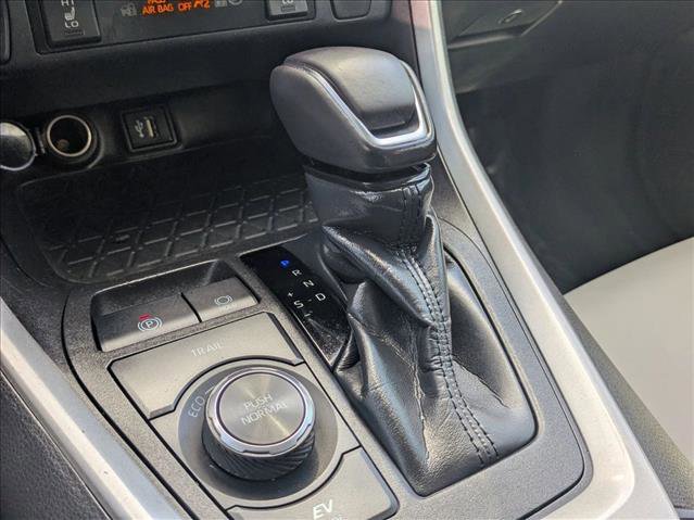 Used 2023 Toyota RAV4 XLE Premium image 11