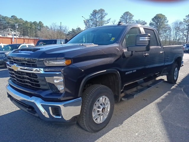 Used 2024 Chevrolet Silverado 2500 LT image 7