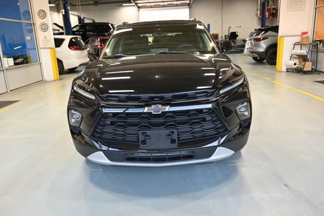 Used 2024 Chevrolet Blazer LT w/ Convenience Package image 2