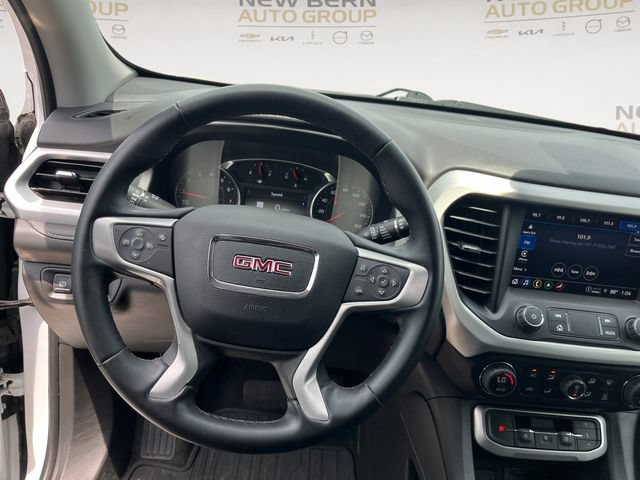 Used 2023 GMC Acadia SLT FWD image 12