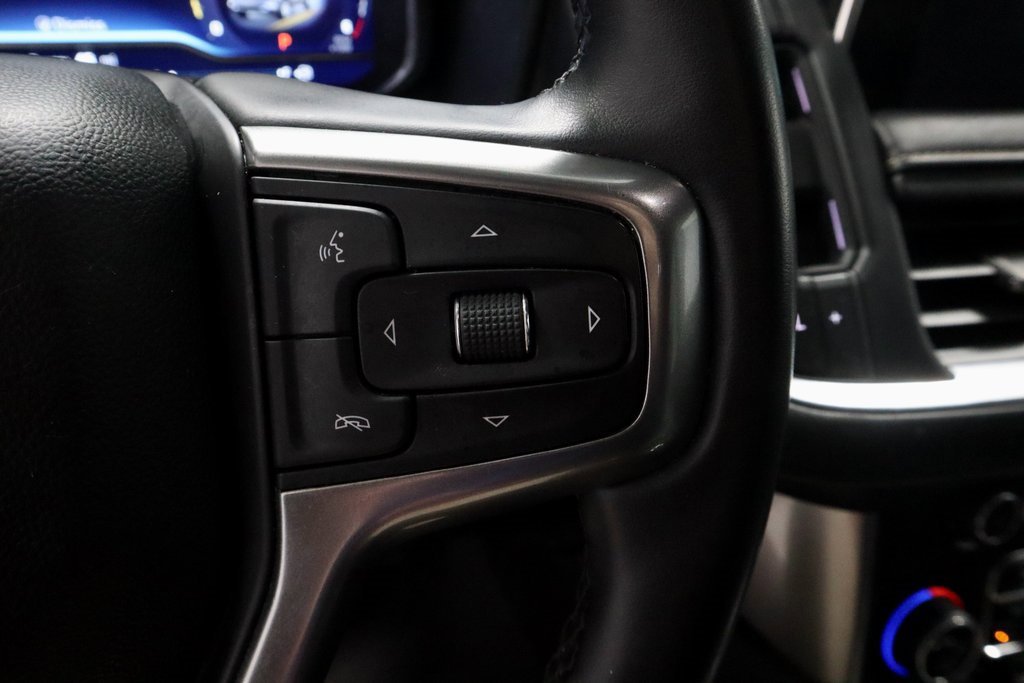 Used 2023 Chevrolet Suburban Premier image 29