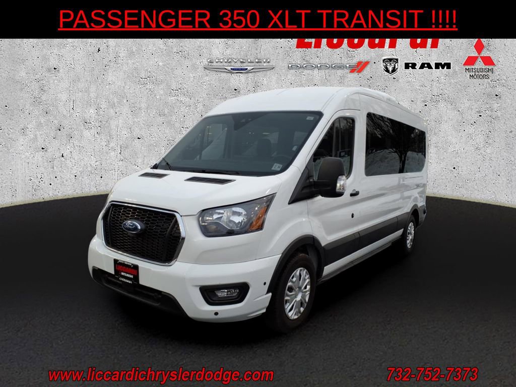 Used 2024 Ford Transit 350 XLT RWD image 3