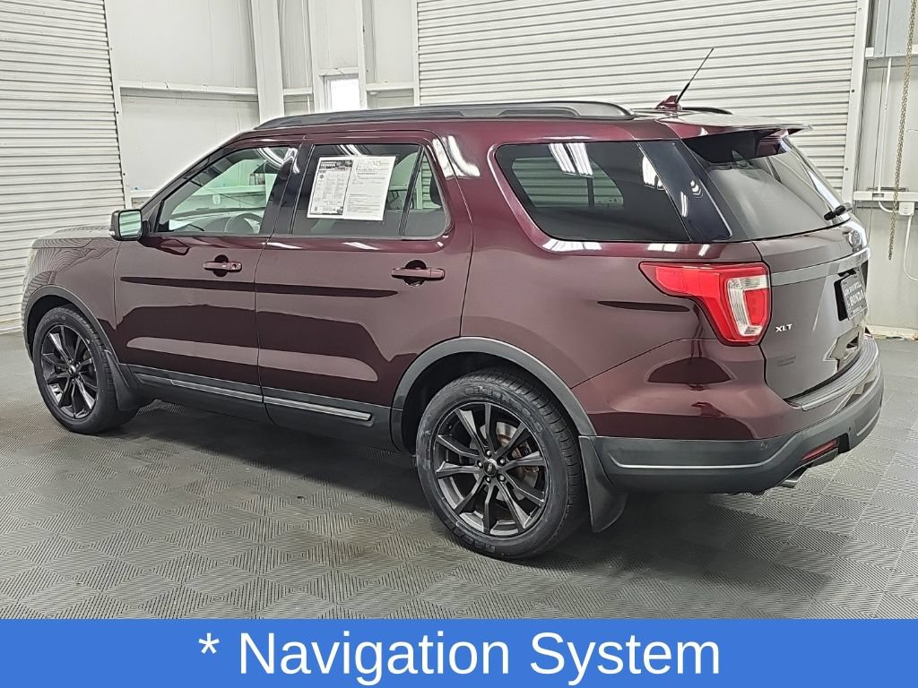 Used 2018 Ford Explorer XLT w/ Equipment Group 202A FWD image 7