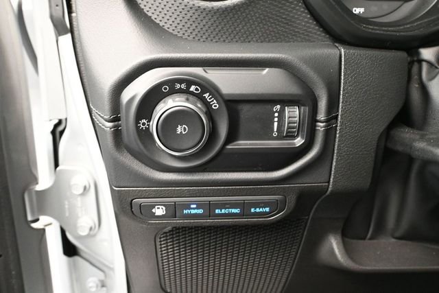 Used 2024 Jeep Wrangler Unlimited Rubicon 4xe AWD/4WD image 34