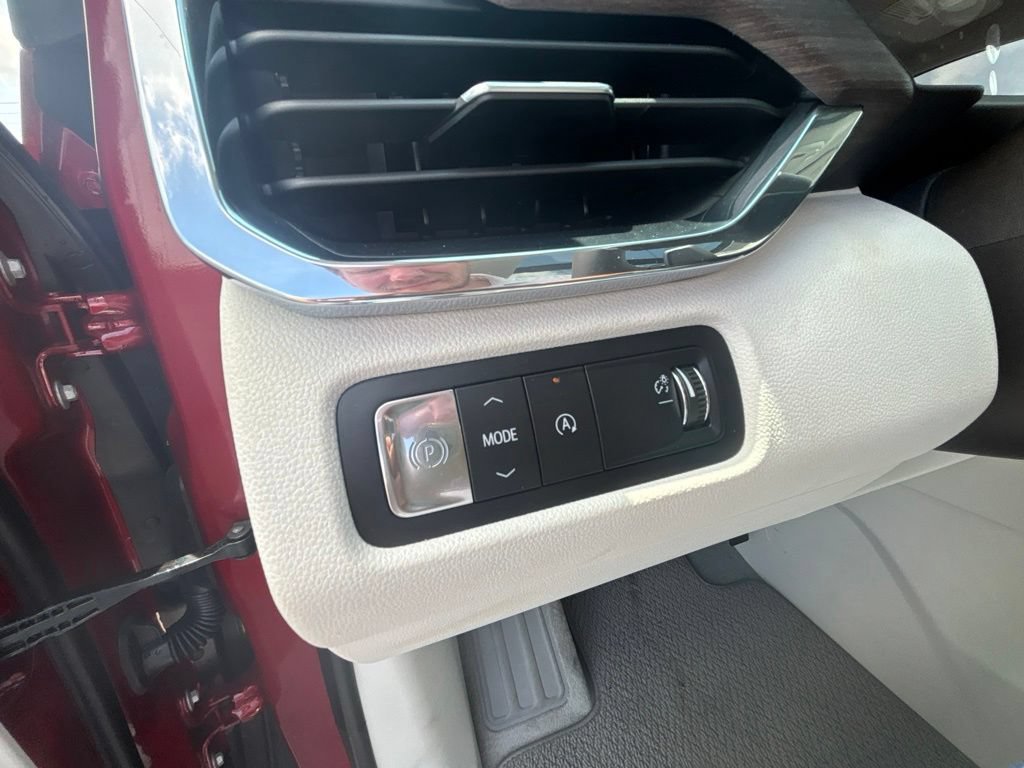 New 2026 GMC Acadia Denali w/ Super Cruise Package FWD image 11