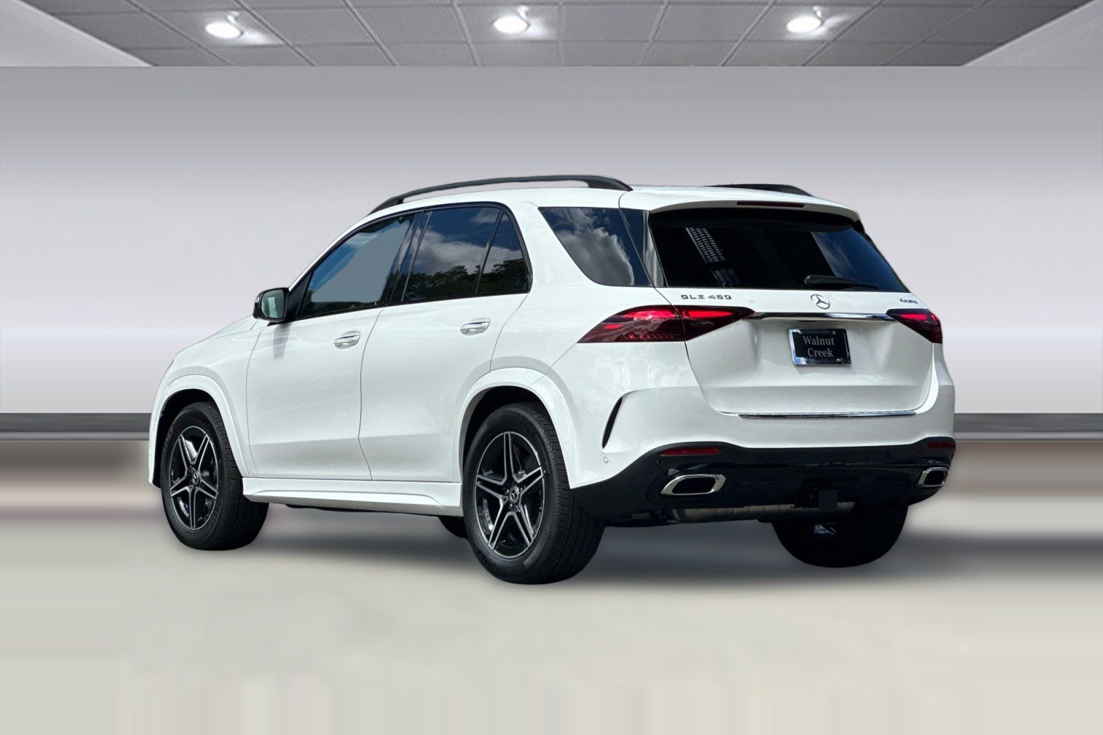 New 2026 Mercedes-Benz GLE 450 4MATIC image 3