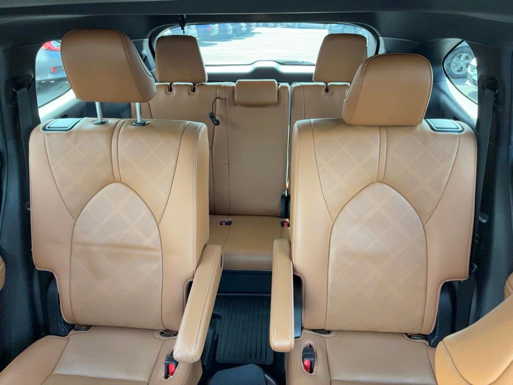 Used 2020 Toyota Highlander Platinum AWD/4WD image 17