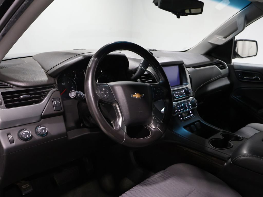 Used 2018 Chevrolet Suburban LS image 14