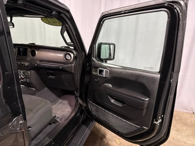 Used 2021 Jeep Wrangler Unlimited Sport AWD/4WD image 30