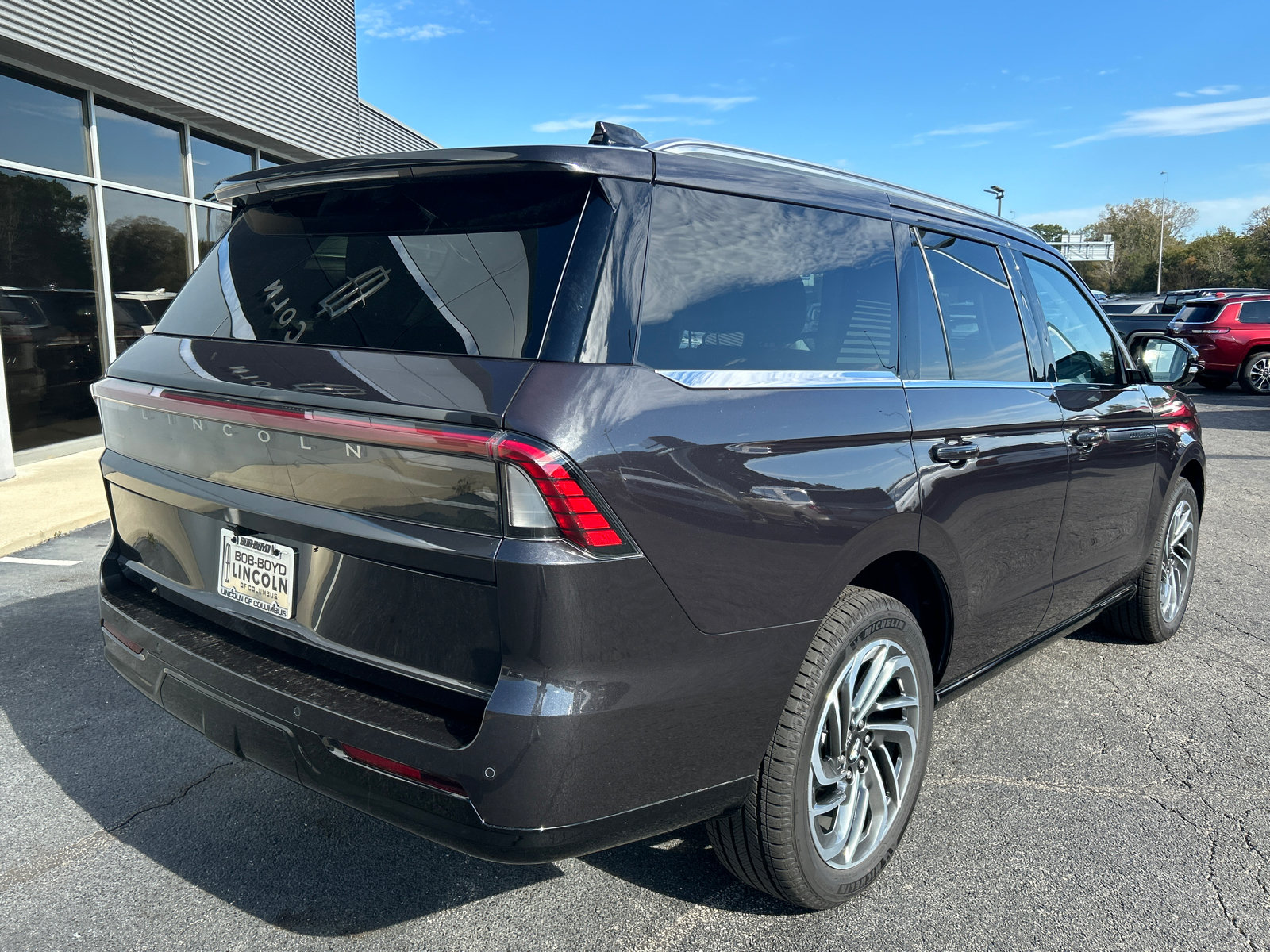 New 2026 Lincoln Navigator Reserve AWD/4WD image 7