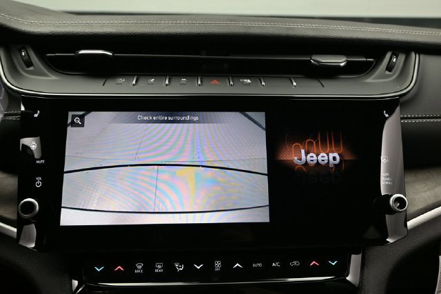 New 2026 Jeep Grand Cherokee Altitude AWD/4WD image 40