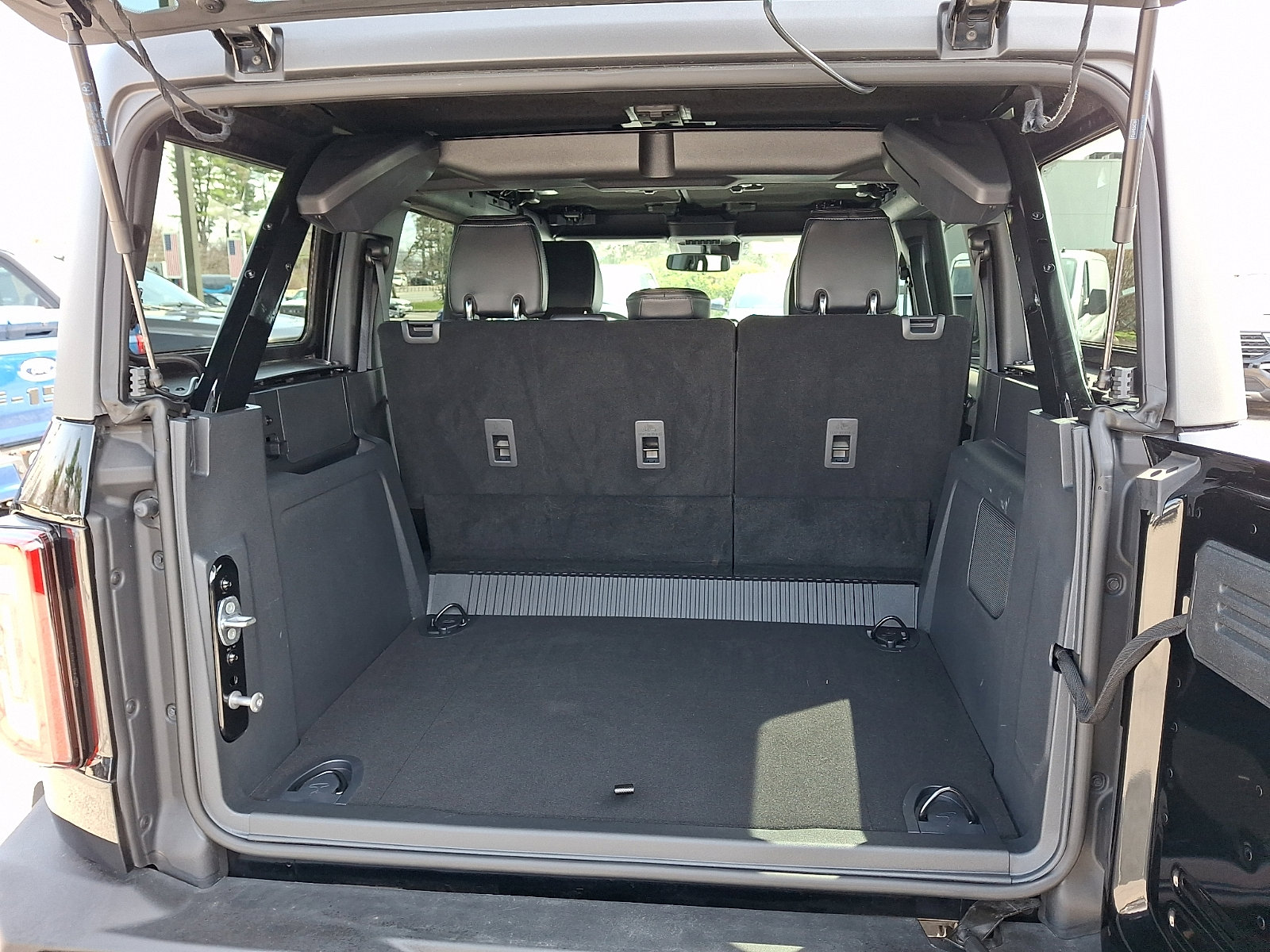 Certified 2024 Ford Bronco Wildtrak image 32