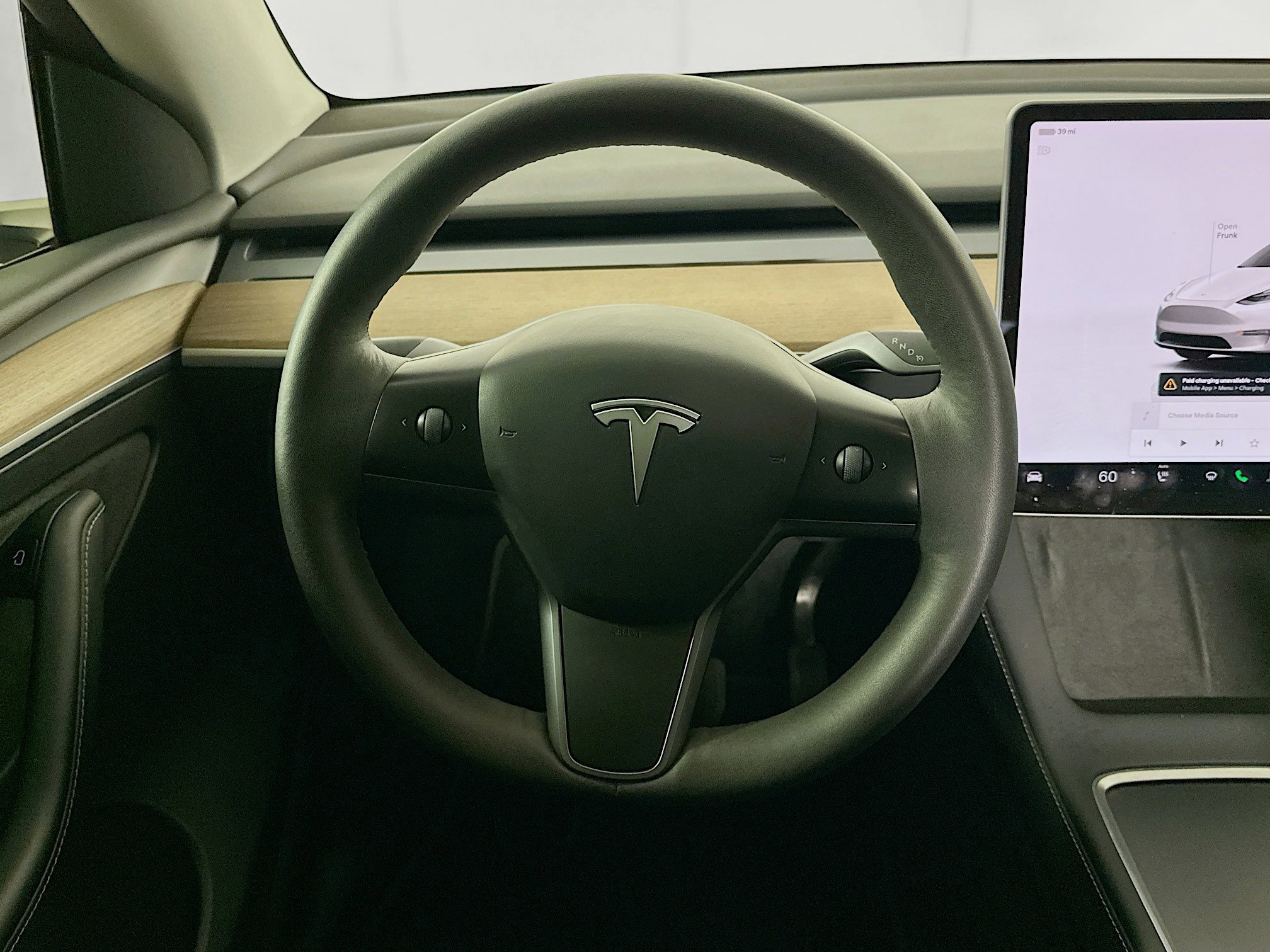 Used 2023 Tesla Model Y Long Range image 17