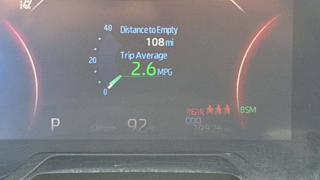 Used 2025 Toyota RAV4 XLE FWD image 11