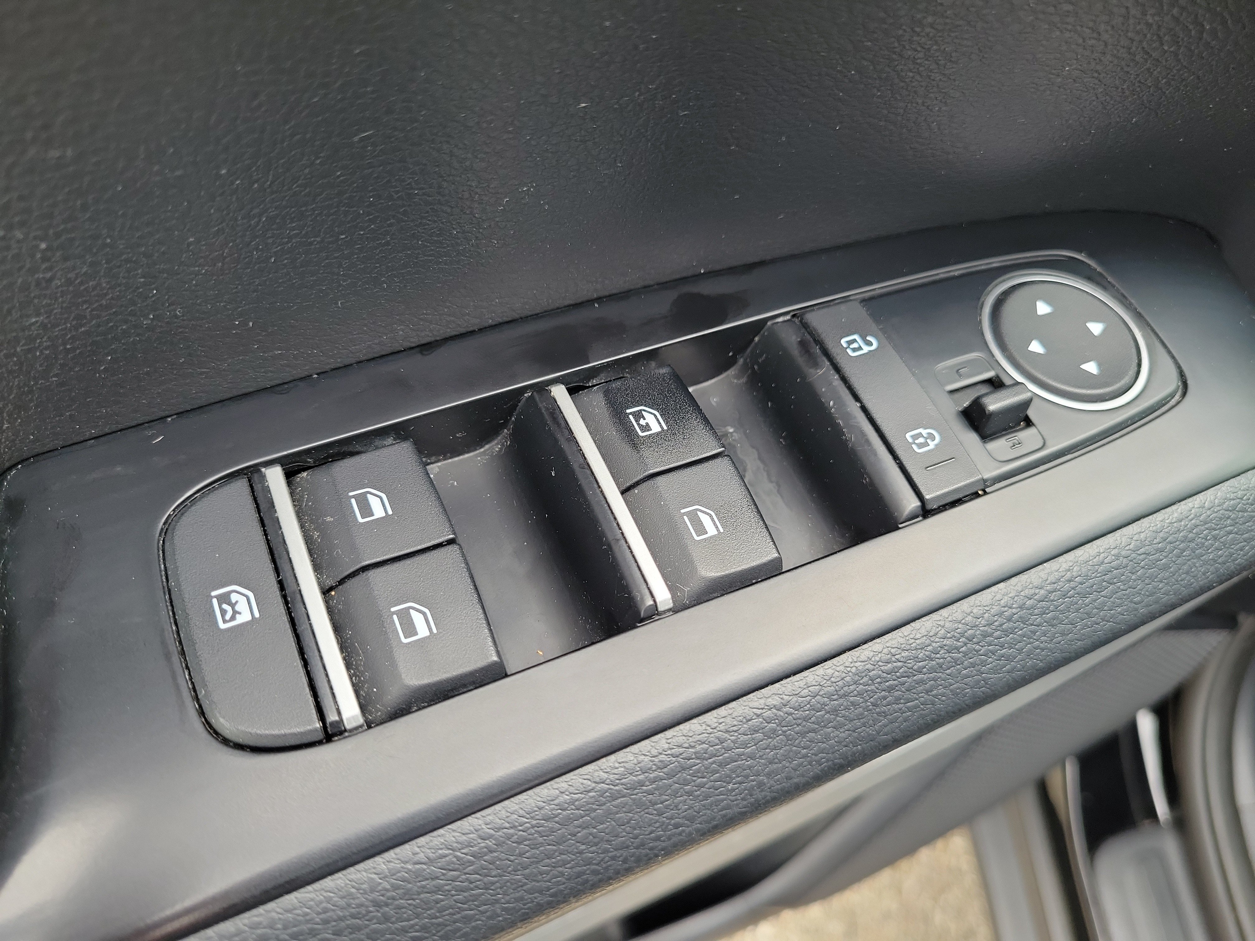 Used 2020 Kia Soul LX FWD image 19