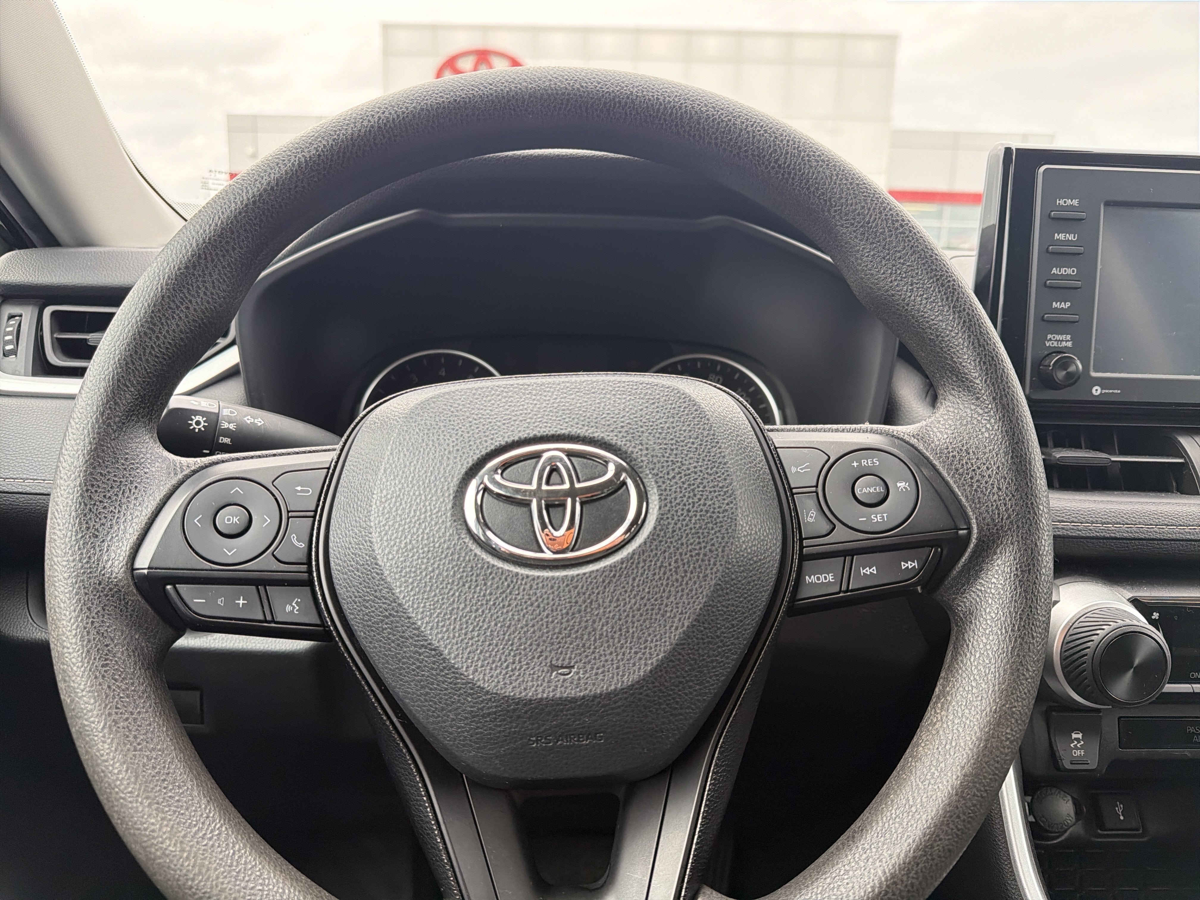 Certified 2021 Toyota RAV4 LE AWD/4WD image 13