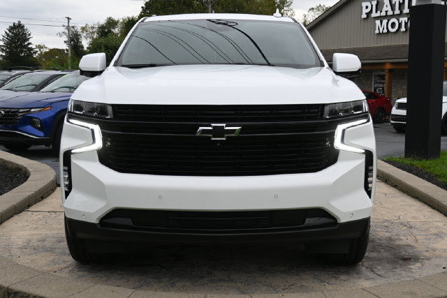 Used 2024 Chevrolet Tahoe RST w/ Luxury Package AWD/4WD image 2