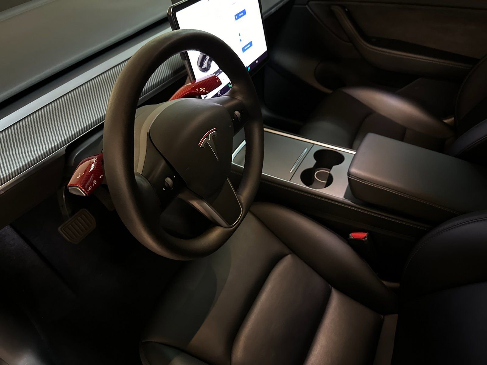 Used 2021 Tesla Model Y Long Range image 9