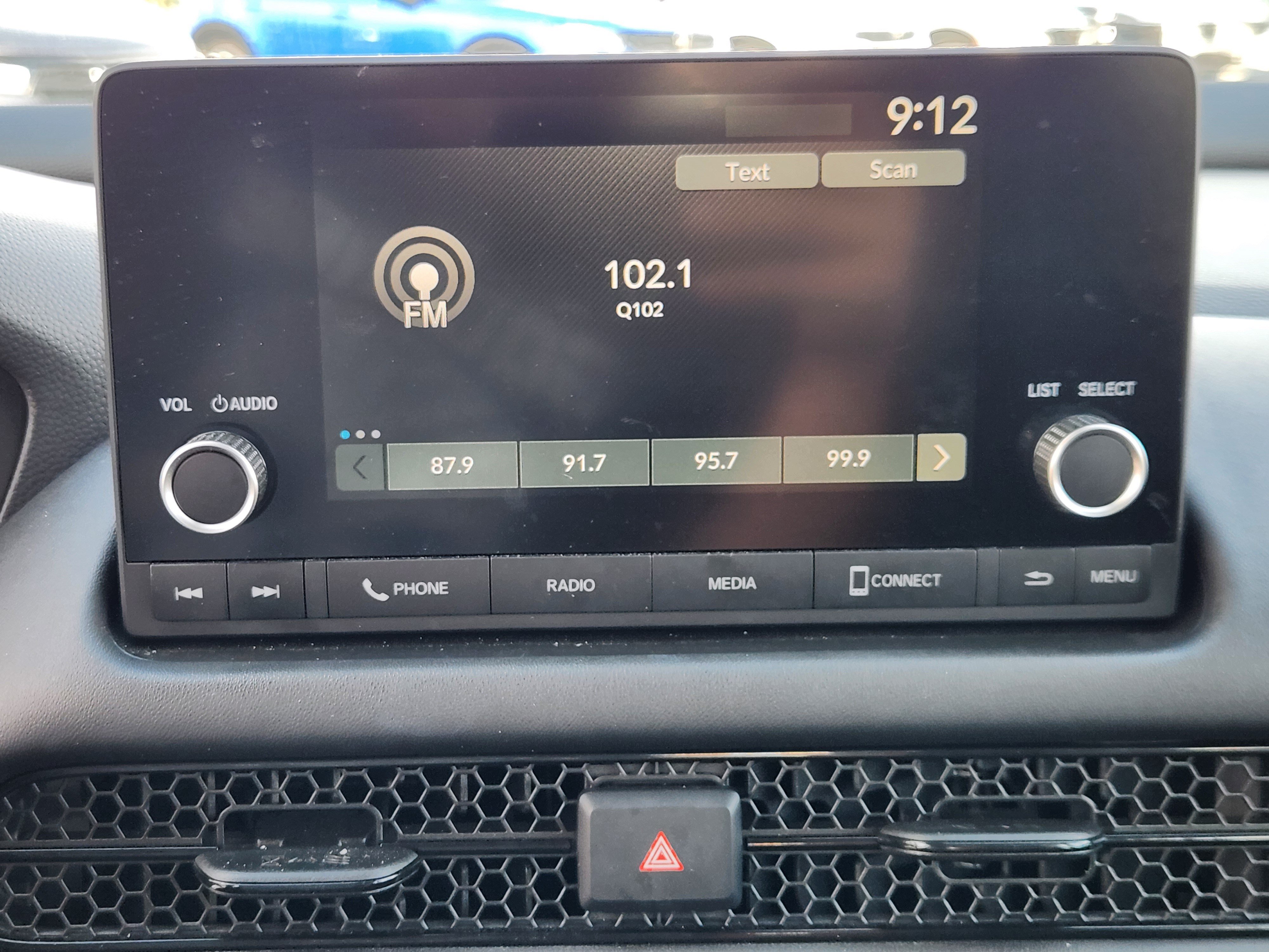 Certified 2024 Honda HR-V LX image 11