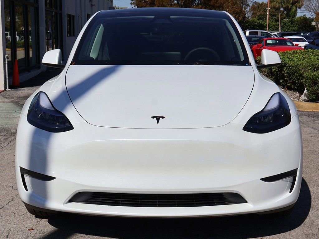 Used 2025 Tesla Model Y Long Range image 11