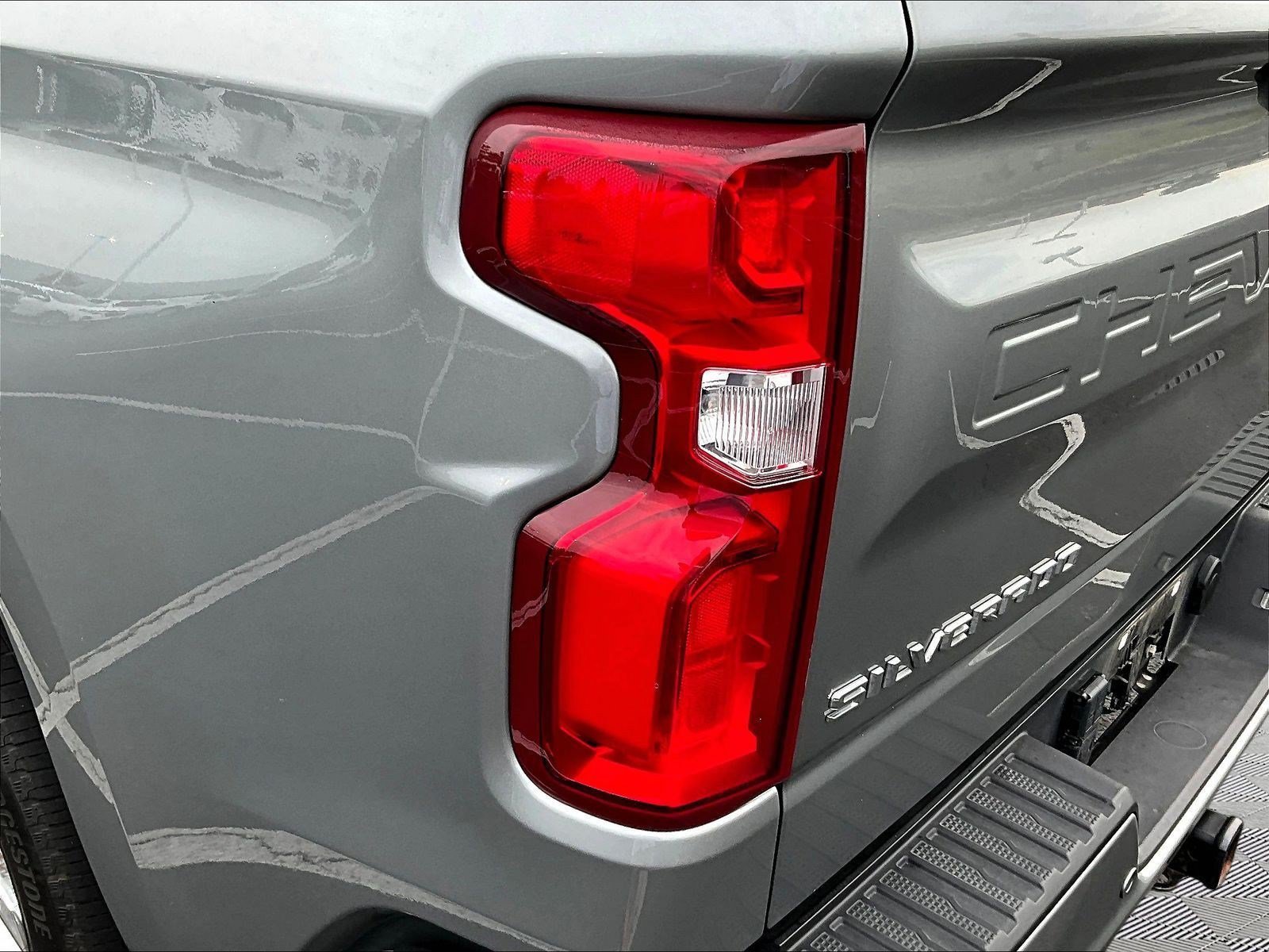 Used 2024 Chevrolet Silverado 1500 High Country w/ High Country Premium Package AWD/4WD image 23