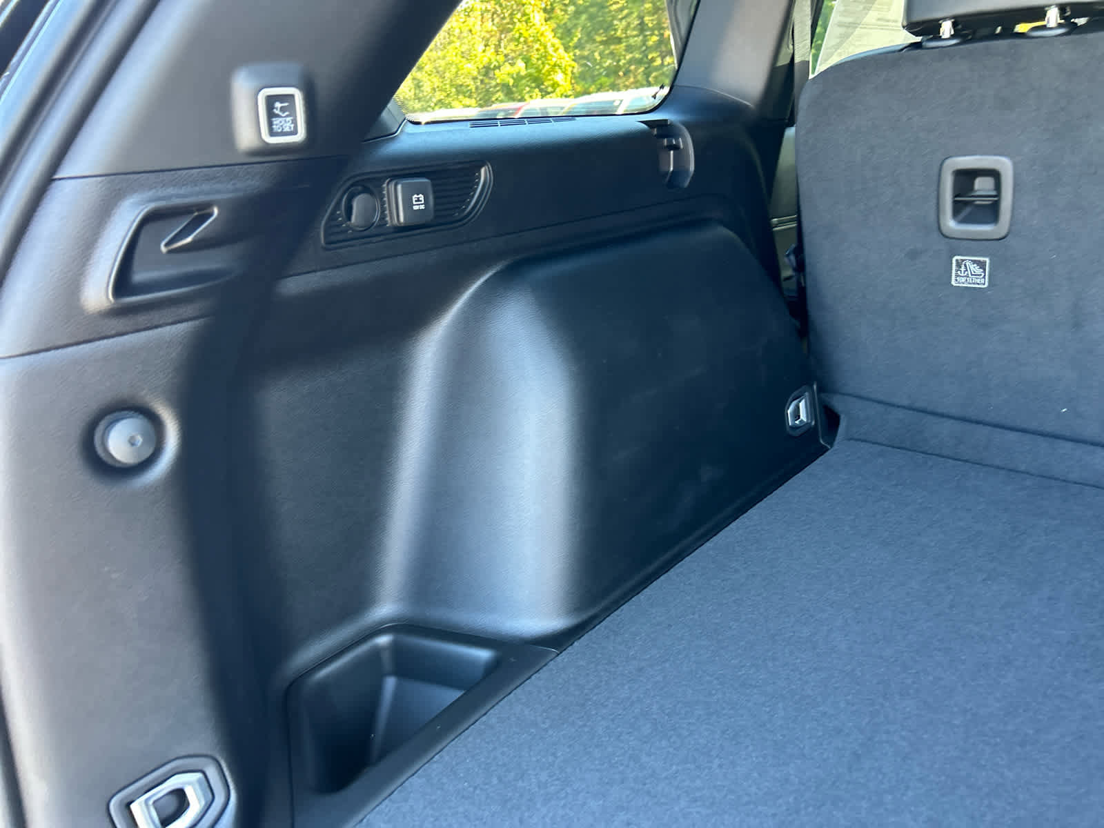 New 2025 Jeep Grand Cherokee Laredo image 32