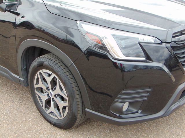 Certified 2023 Subaru Forester Premium image 2