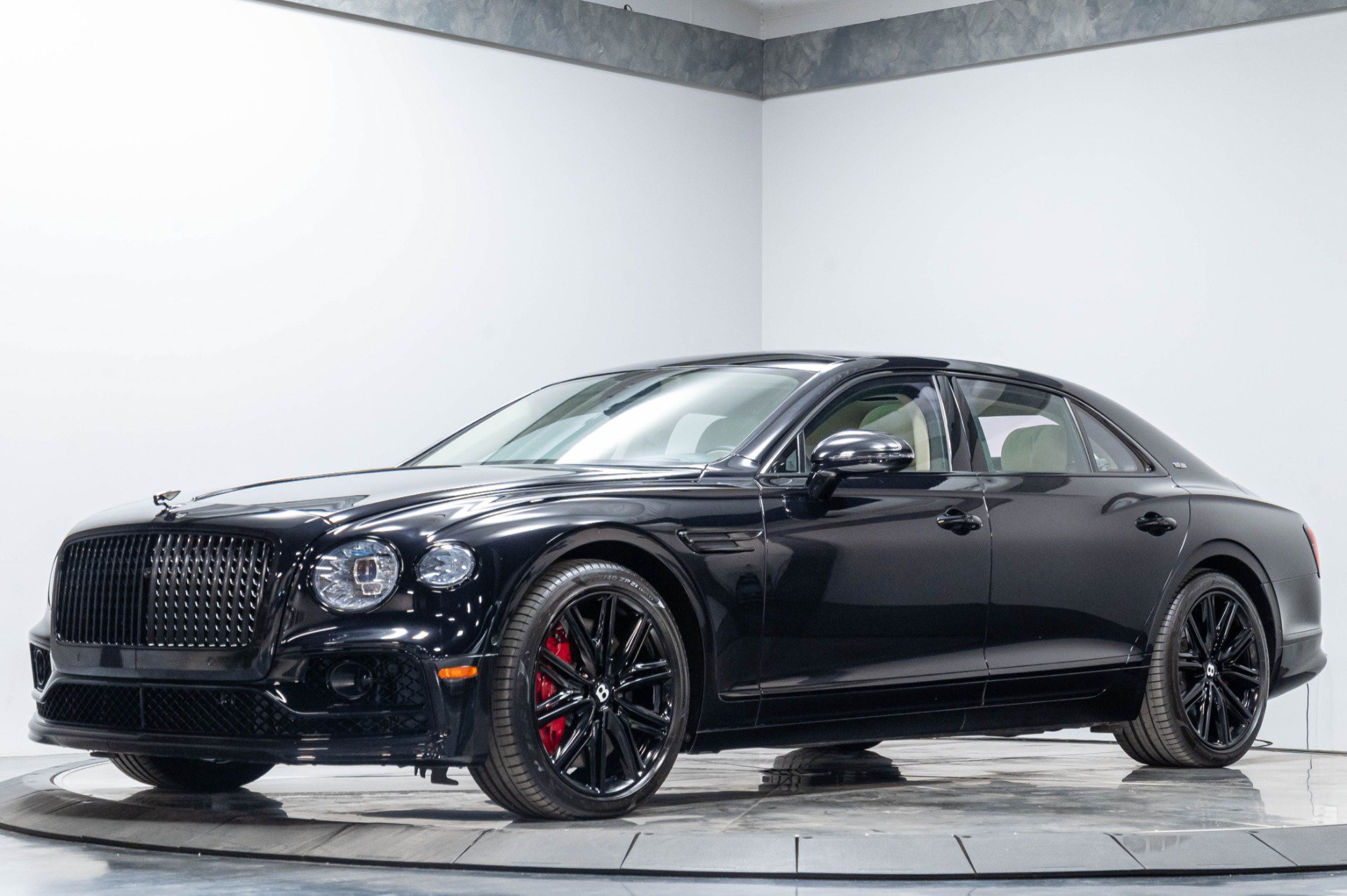 Used 2021 Bentley Flying Spur W12 AWD/4WD image 2