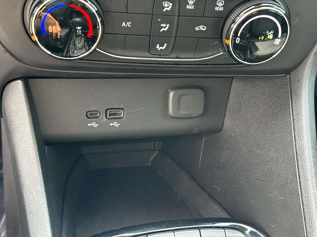 Used 2025 Buick Encore GX Preferred FWD image 28