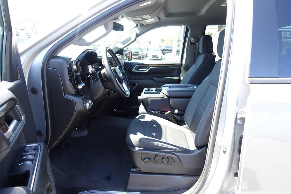 Used 2023 GMC Sierra 1500 Elevation AWD/4WD image 17