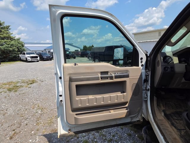 Used 2009 Ford F350 XLT AWD/4WD image 2