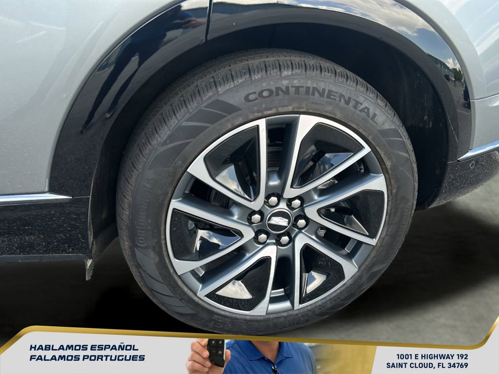 Used 2025 Cadillac Optiq Sport 2 w/ LPO, Floor Liner Package image 23