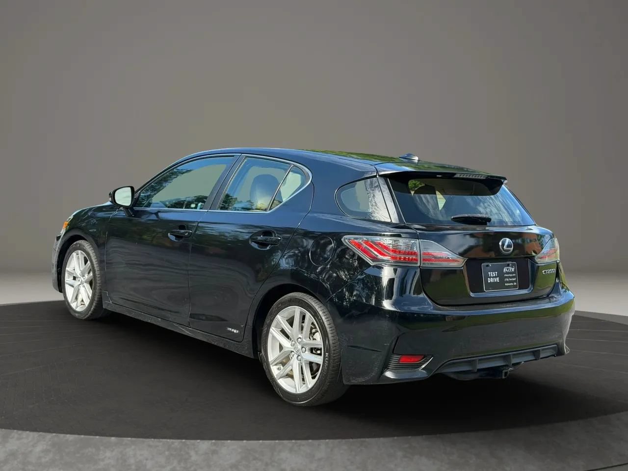 Used 2015 Lexus CT 200h FWD image 4