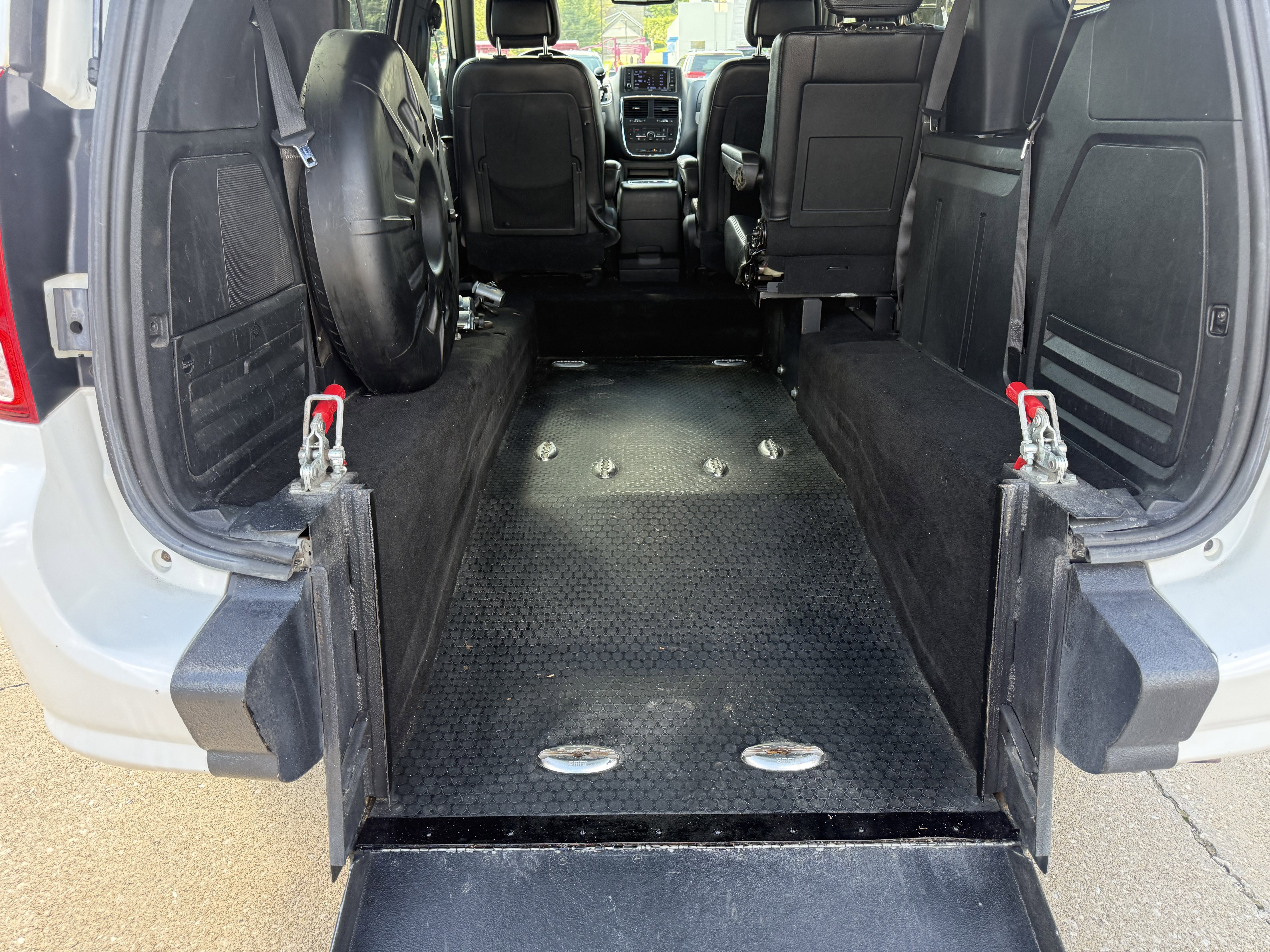 Used 2019 Dodge Grand Caravan GT FWD image 26