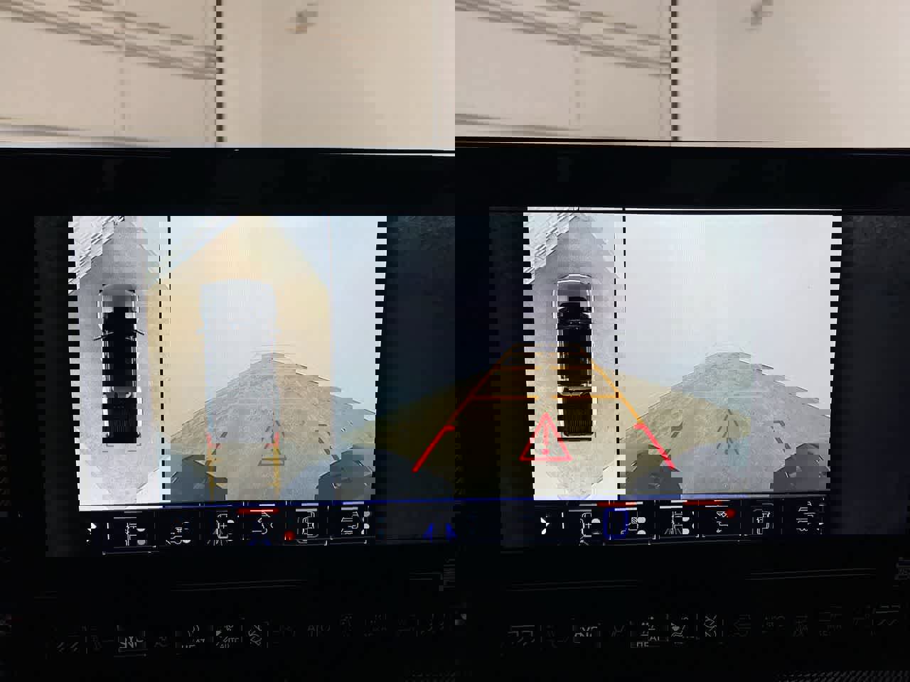 Used 2024 GMC Hummer EV 2X image 25