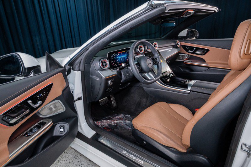 Certified 2026 Mercedes-Benz CLE 300 4MATIC Cabriolet image 15