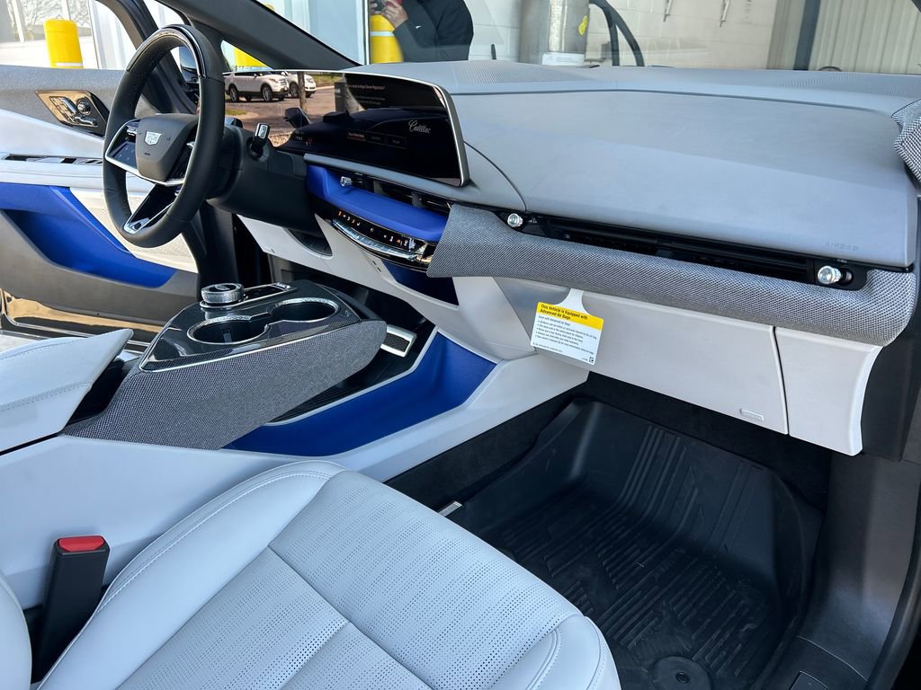 New 2026 Cadillac Optiq Sport 2 image 48