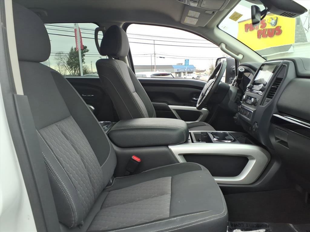 Certified 2024 Nissan Titan SV w/ SV Convenience Package image 14