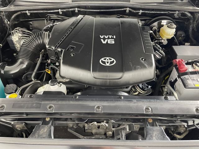 Used 2010 Toyota Tacoma PreRunner image 19