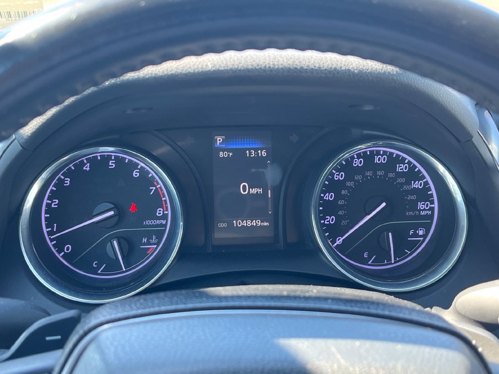 Used 2020 Toyota Camry SE FWD image 12