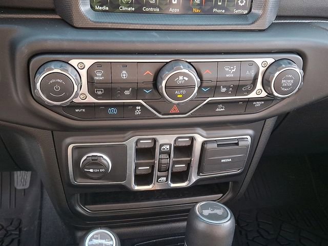 Used 2023 Jeep Wrangler Unlimited Sahara w/ Cold Weather Group image 16