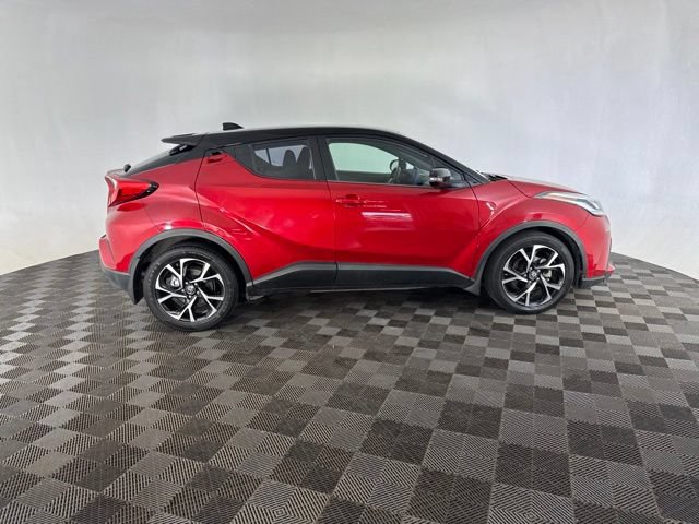 Used 2020 Toyota C-HR XLE FWD image 6