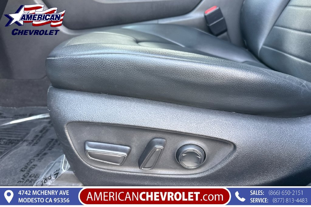 Used 2022 Toyota Highlander XLE AWD/4WD image 14