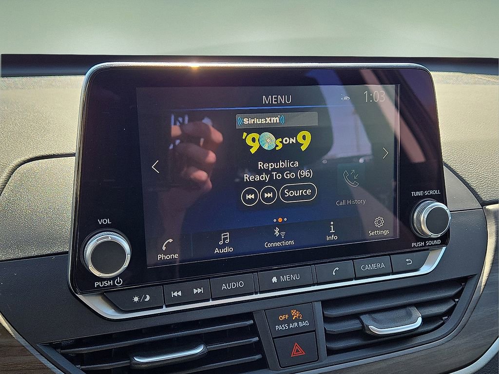 Used 2025 Nissan Altima 2.5 SV image 27