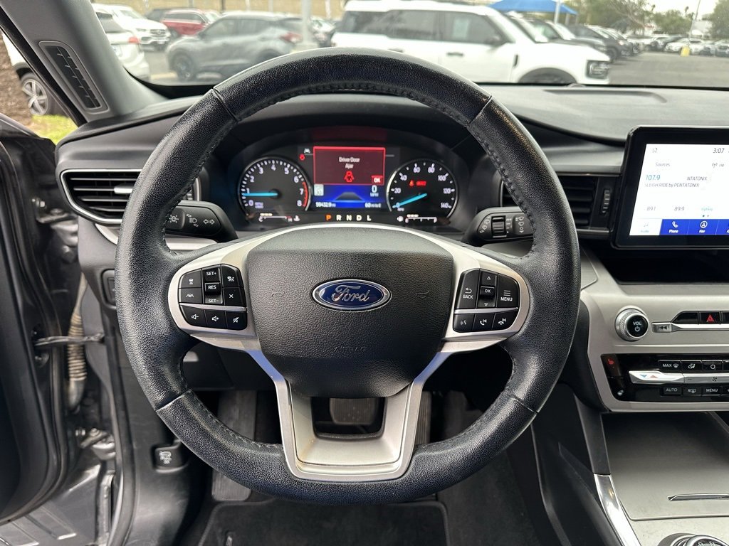 Used 2022 Ford Explorer XLT w/ Equipment Group 202A image 13