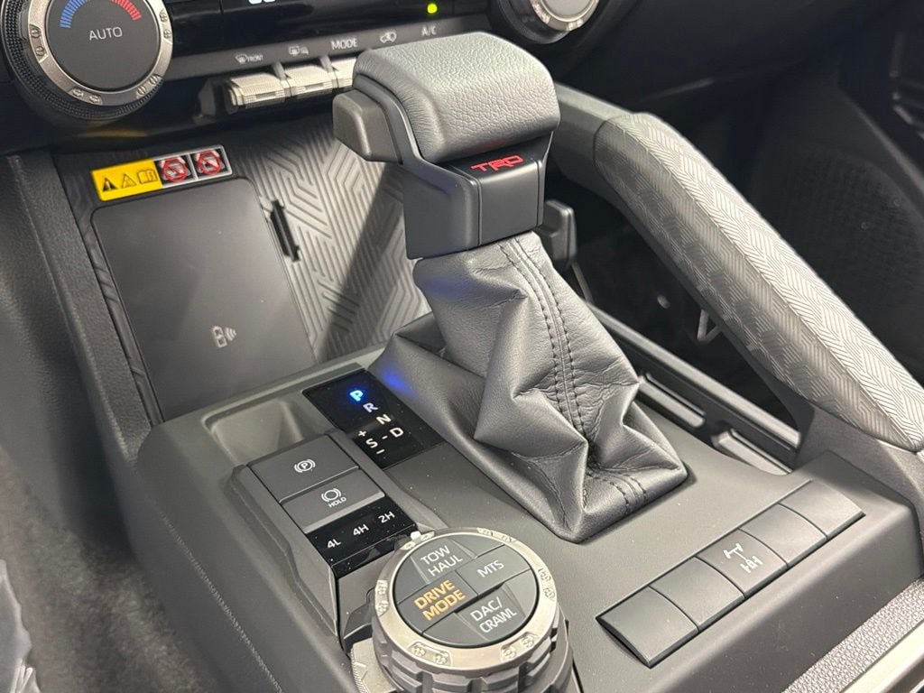 New 2026 Toyota 4Runner TRD Off-Road AWD/4WD image 24