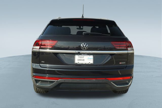 Used 2021 Volkswagen Atlas Cross Sport SE w/ Panoramic Sunroof Package image 7