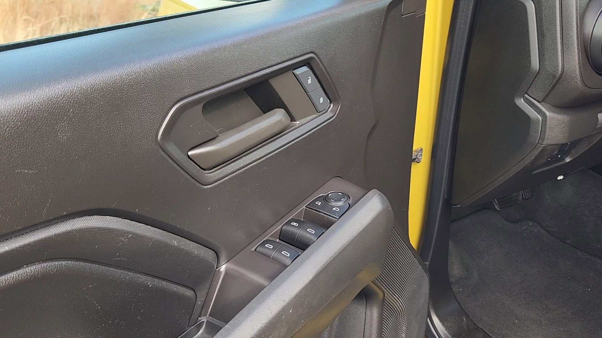 Used 2024 Chevrolet Colorado Trail Boss w/ Technology Package image 7