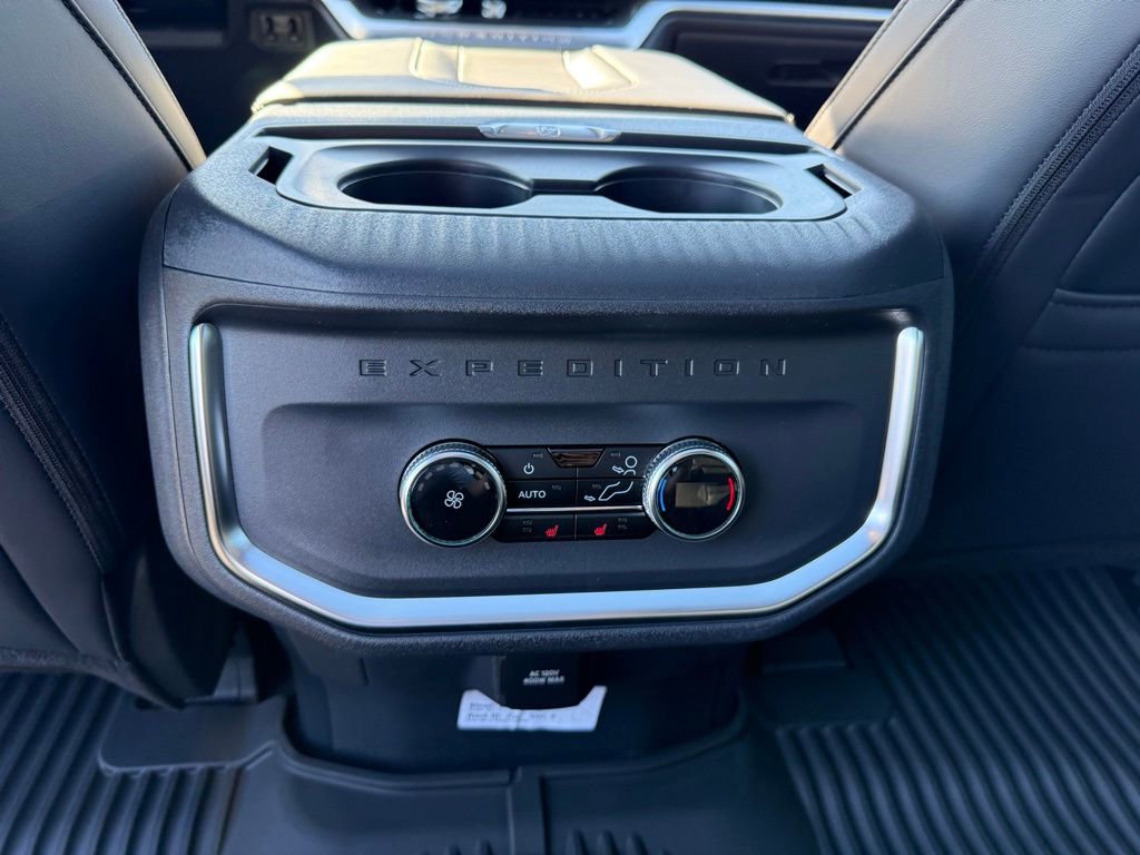 New 2025 Ford Expedition Max Platinum w/ Stealth Performance Package image 25
